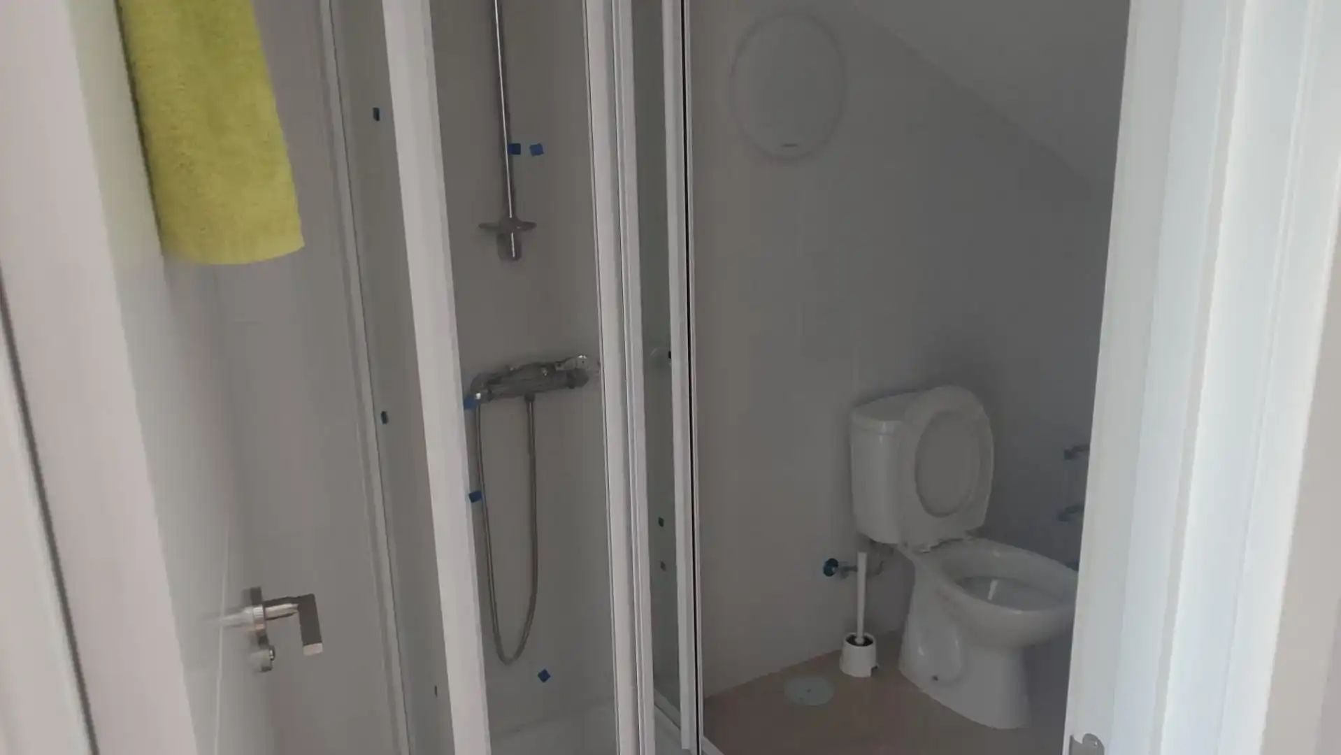 Badezimmer von Maisonette zur Miete in Benalmádena mit Klimaanlage und Balkon