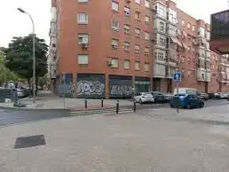 Vista exterior de Local en venta en Madrid