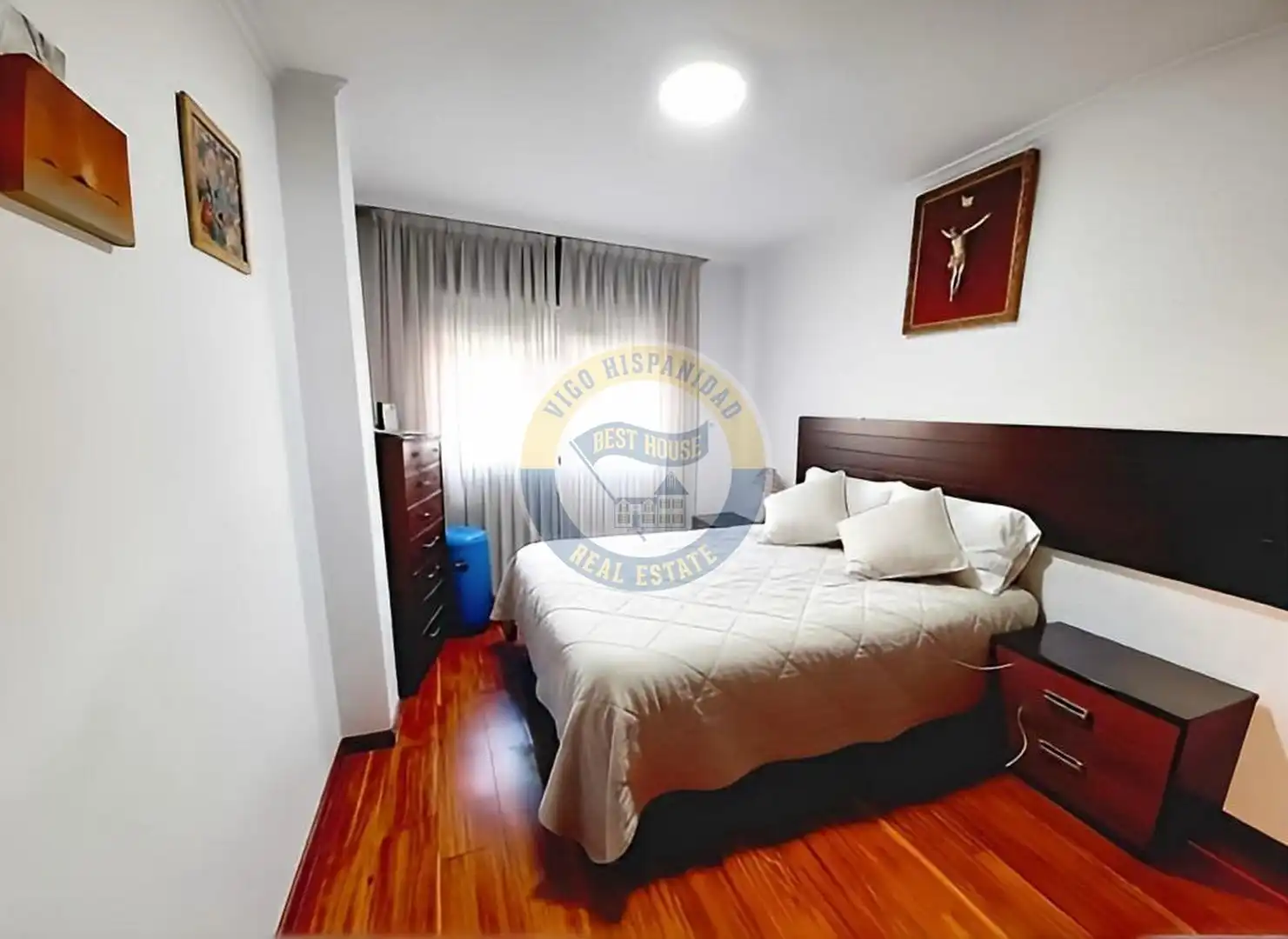 Habitación de Piso en venta en Vigo  con Calefacción, Parquet y Trastero