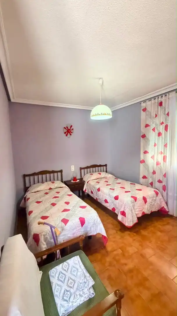 Habitación de Ático en venta en Torrevieja con Aire acondicionado, Terraza y Amueblado