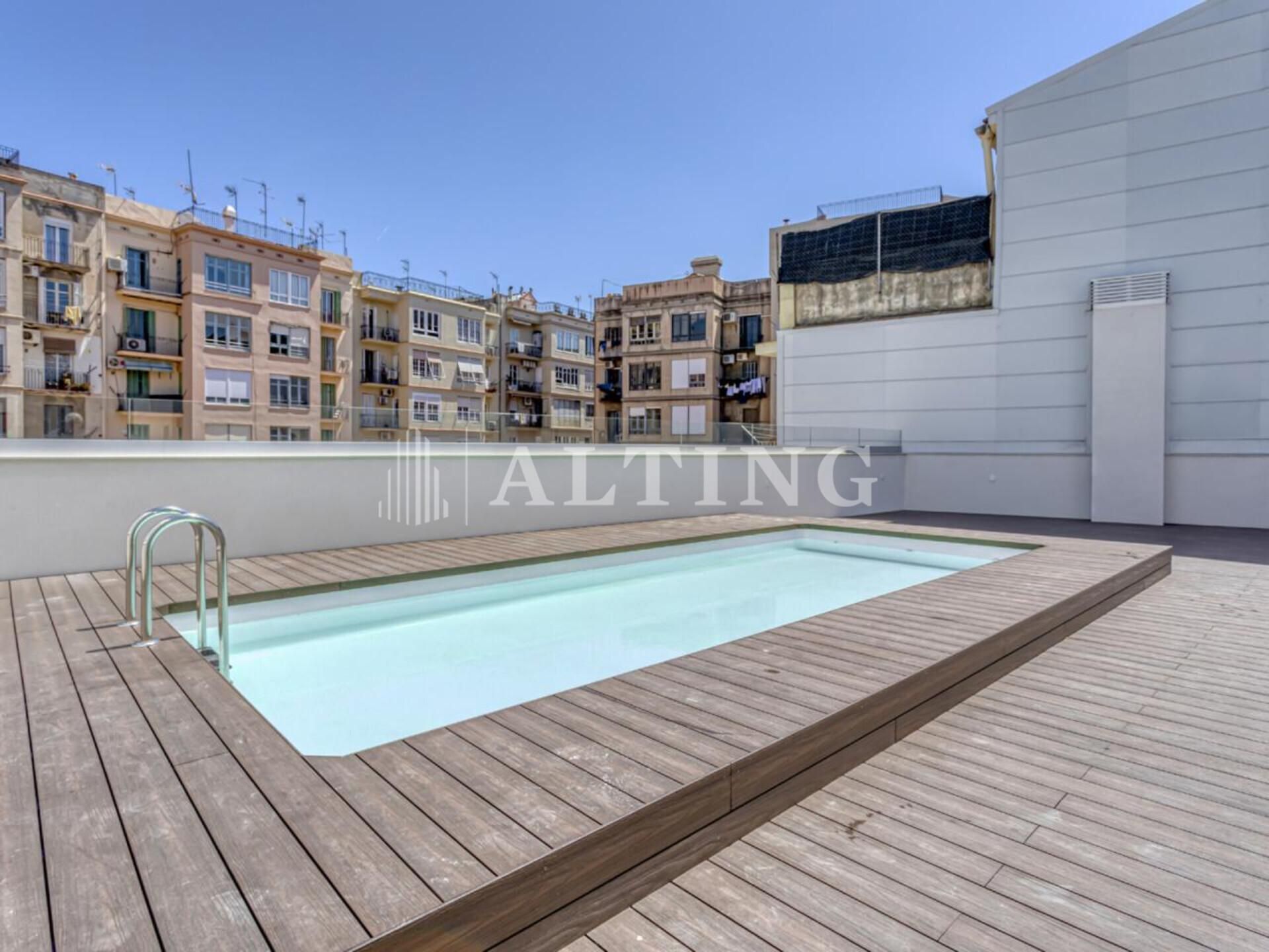 Swimming pool of Flat for sale in  Barcelona Capital  with Parquet flooring, Terrace and Balcony