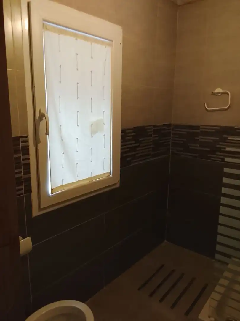 Bathroom of Houses for sale in Candeleda
