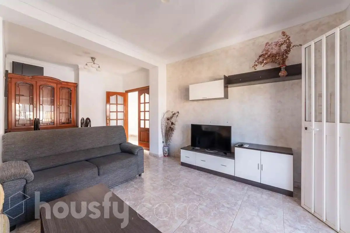 Sala d'estar de Pis de lloguer en Málaga amb Aire condicionat i Moblat