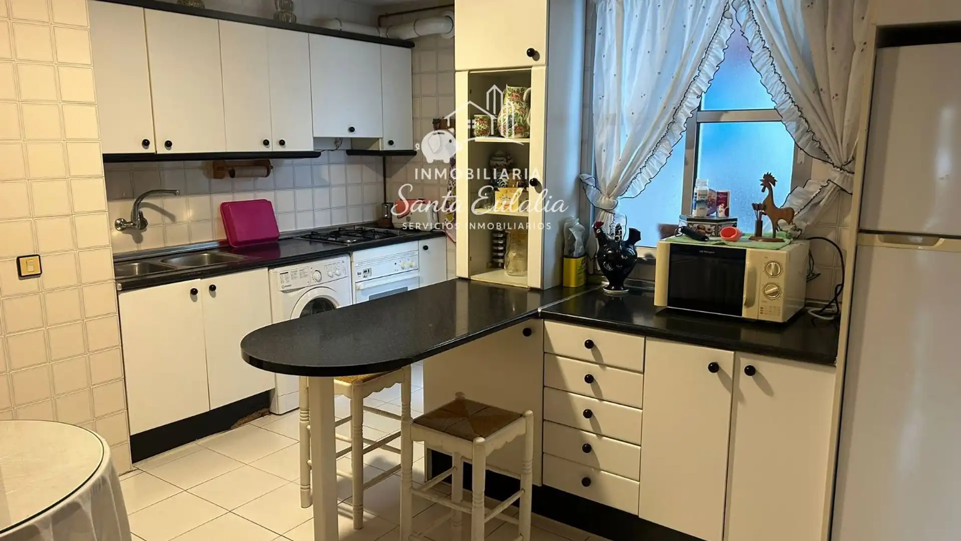 Kitchen of Flat for sale in Mérida  with Air Conditioner, Heating and Storage room