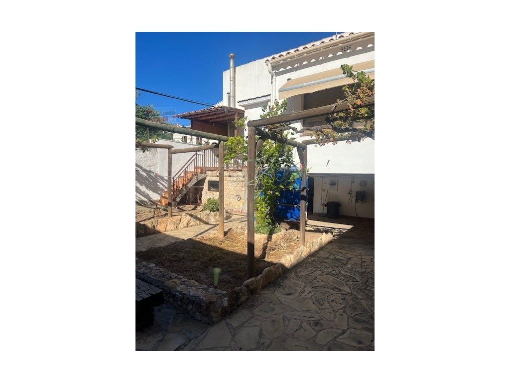 Jardí de Casa o xalet en venda en La Bisbal del Penedès amb Aire condicionat, Rentadora i Microones