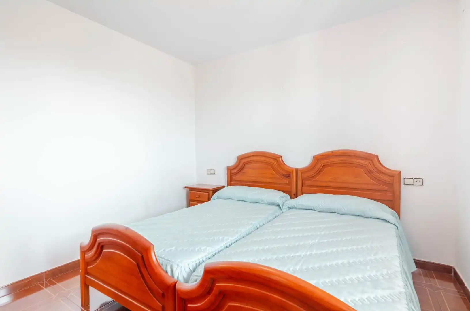 Dormitori de Casa o xalet en venda en Gijón  amb Calefacció, Jardí privat i Terrassa