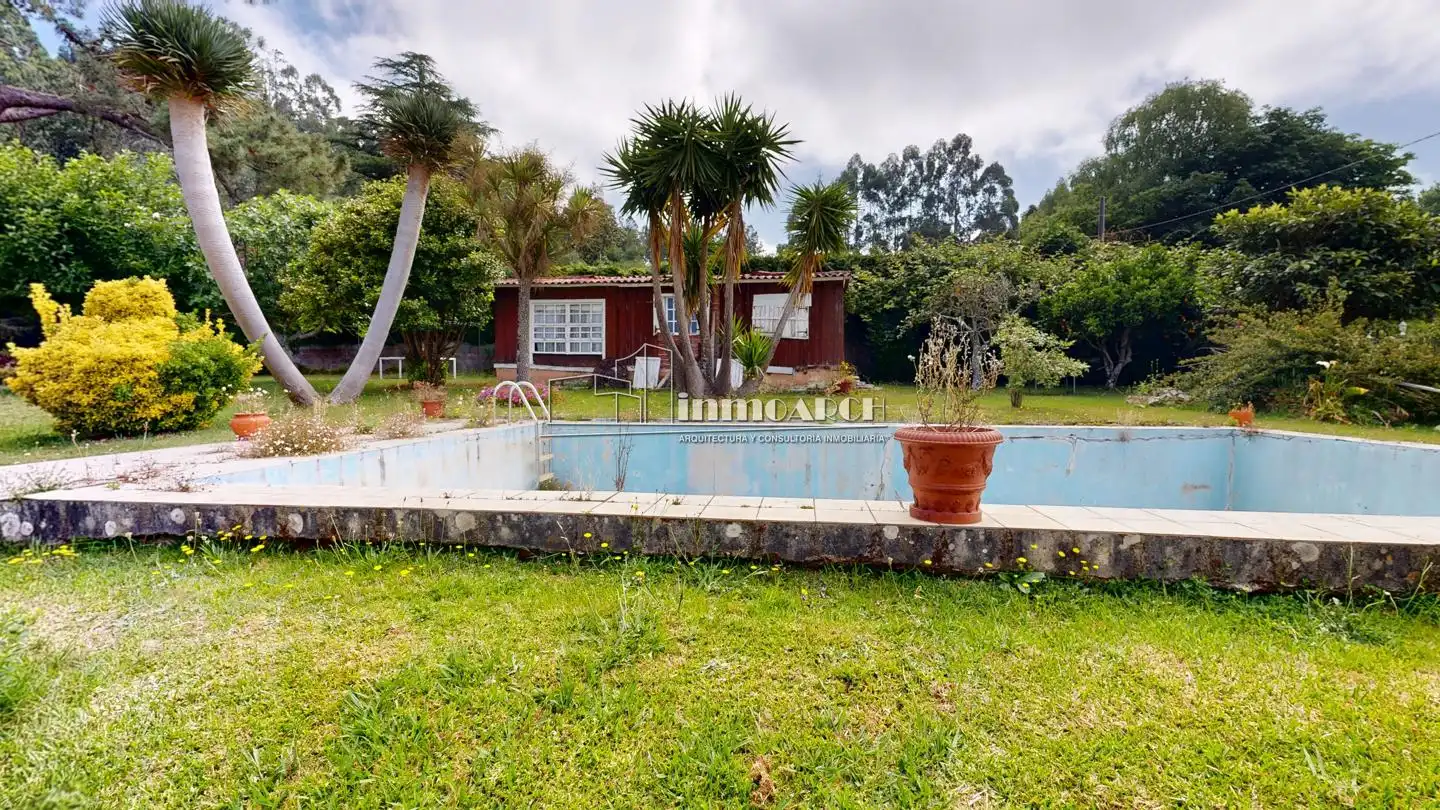 Garden of Residential for sale in Oleiros