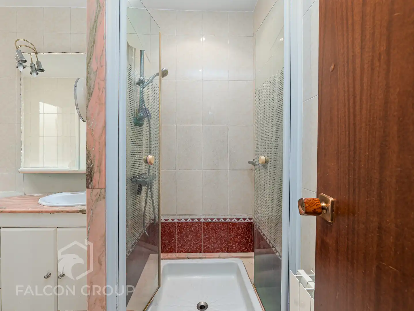 Bathroom of Flat for sale in Vilanova i la Geltrú  with Terrace and Balcony