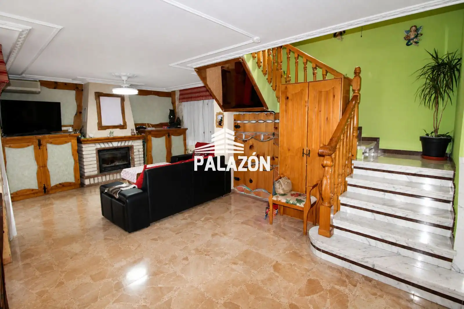 Bungalow amb piscina en venda a Crevillent