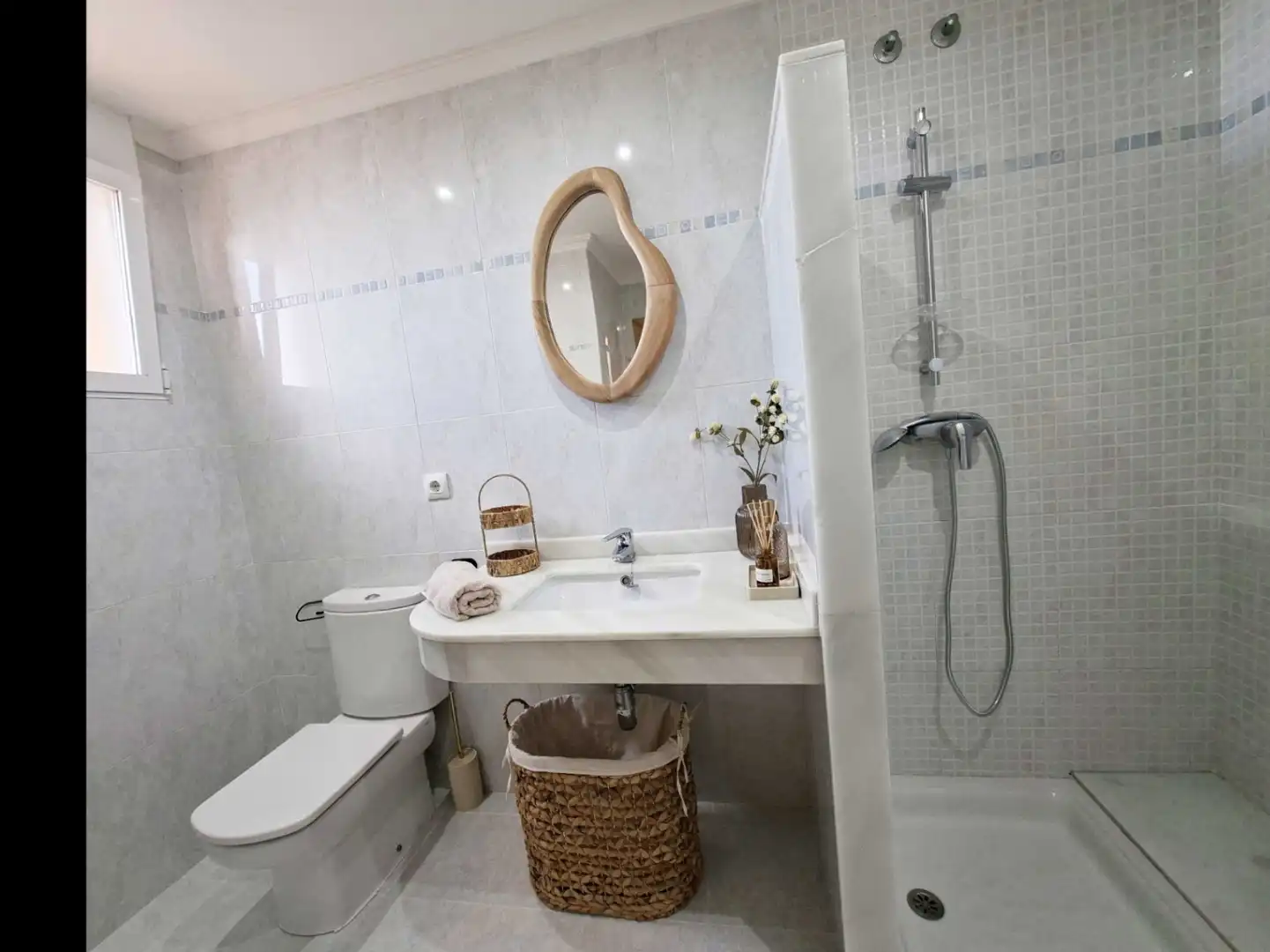 Bany de Apartament en venda en Pedreguer amb Jardí privat, Terrassa i Internet