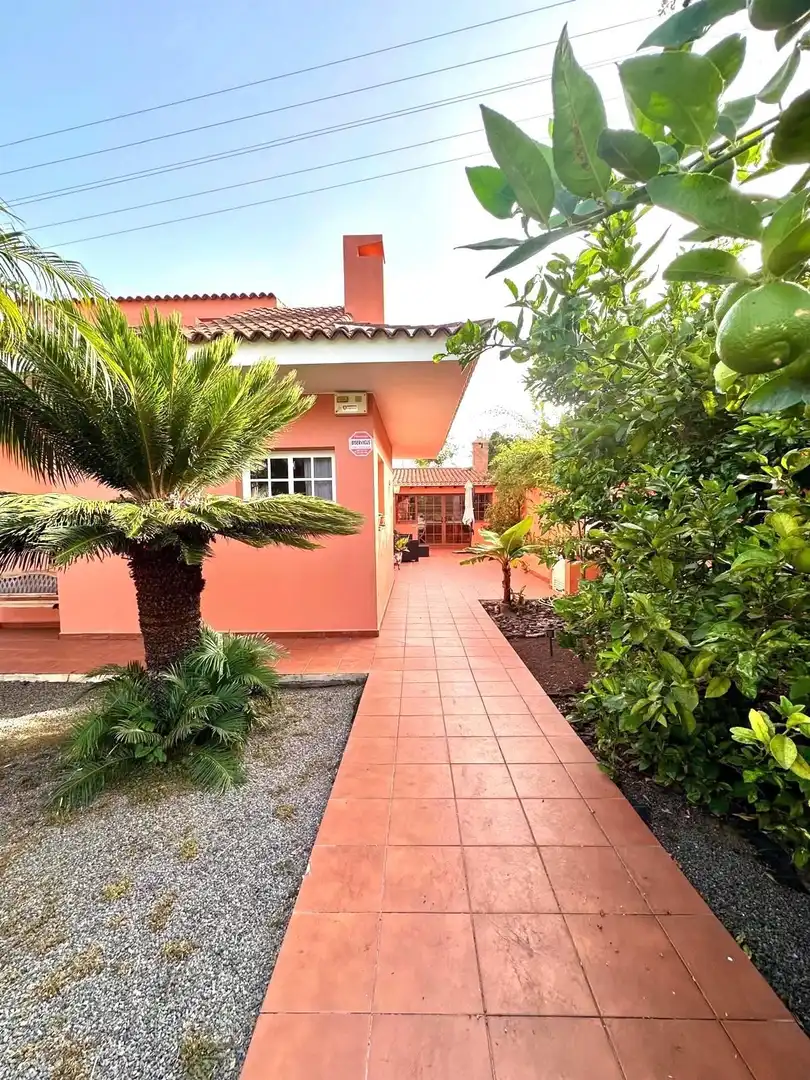 Haus mit Garten zum Verkauf in Guayonje - Mesa del Mar