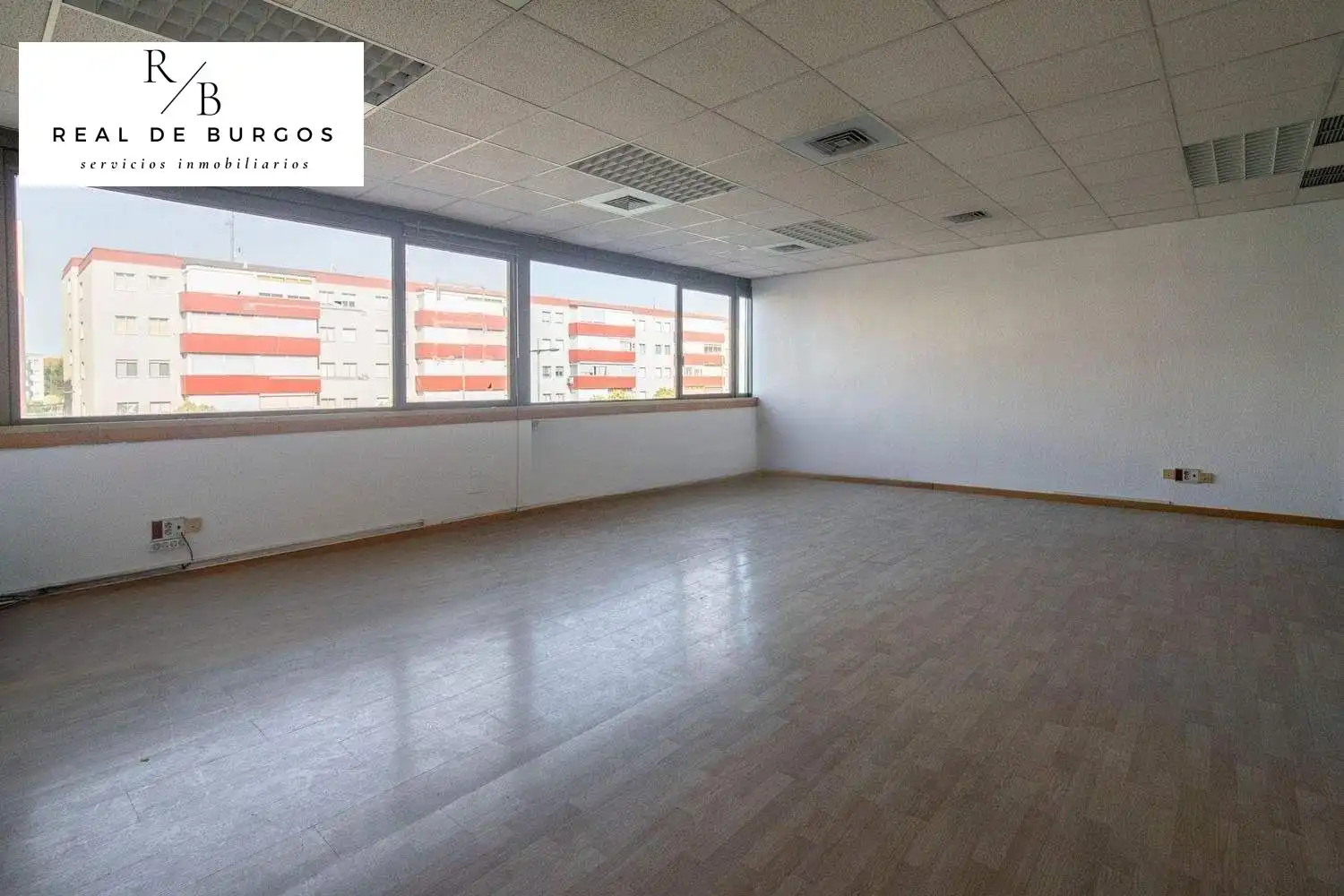 Office for rent in Valladolid  with Air Conditioner and Heating