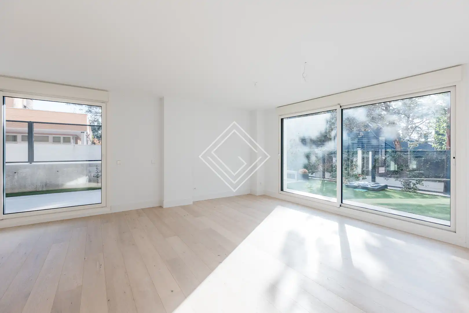 Sala de estar de Dúplex en venta en Madrid con Aire acondicionado, Terraza y Trastero