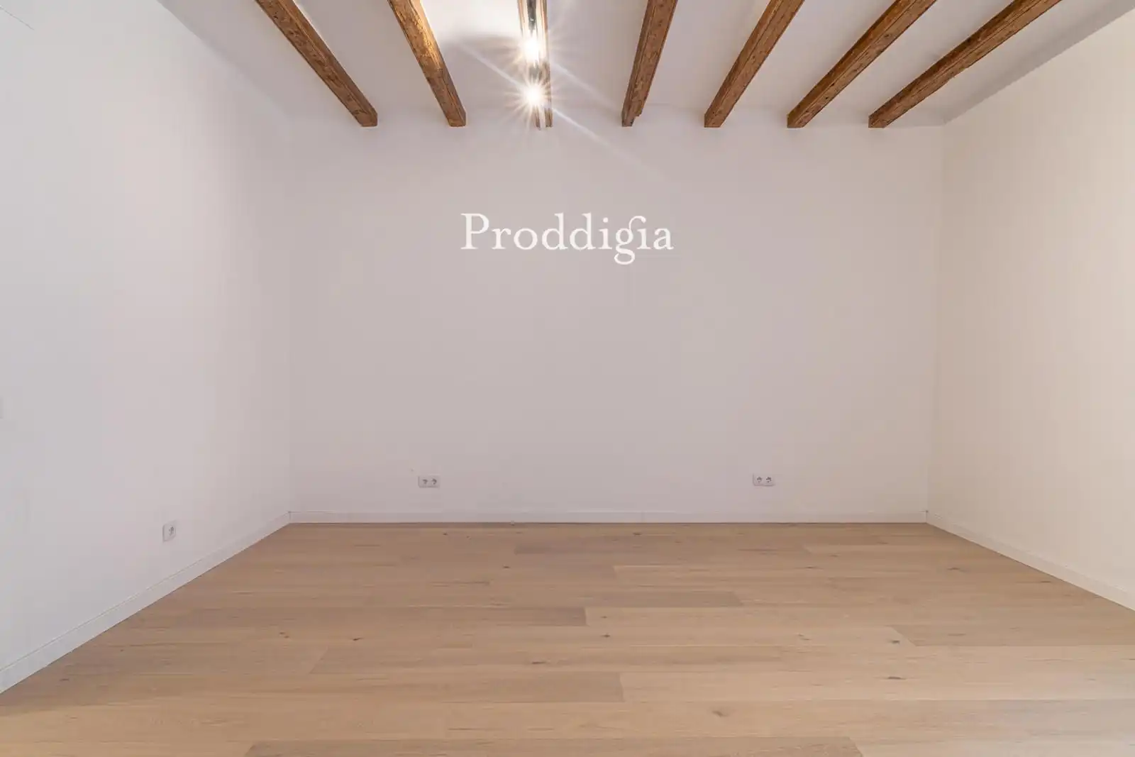 Habitación de Dúplex en venta en Barcelona con Aire acondicionado, Calefacción y Terraza