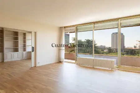 Sala d'estar de Pis de lloguer en Barcelona amb Aire condicionat, Calefacció i Parquet