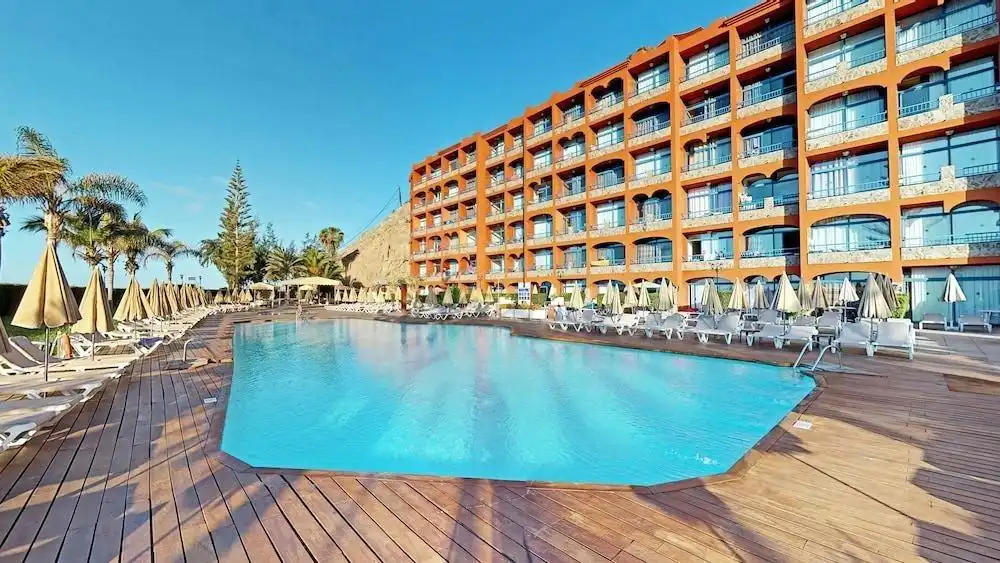 Schwimmbecken von Wohnungen zur Miete in Mogán mit Privatgarten, Terrasse und Gemeinschaftspool