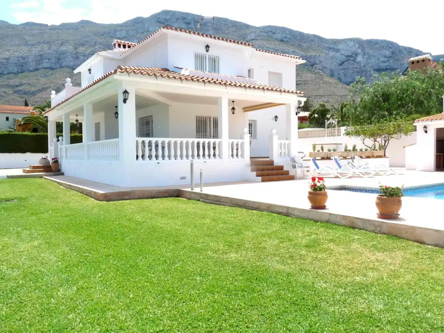 Jardí de Casa o xalet de lloguer en Dénia amb Aire condicionat, Jardí privat i Terrassa