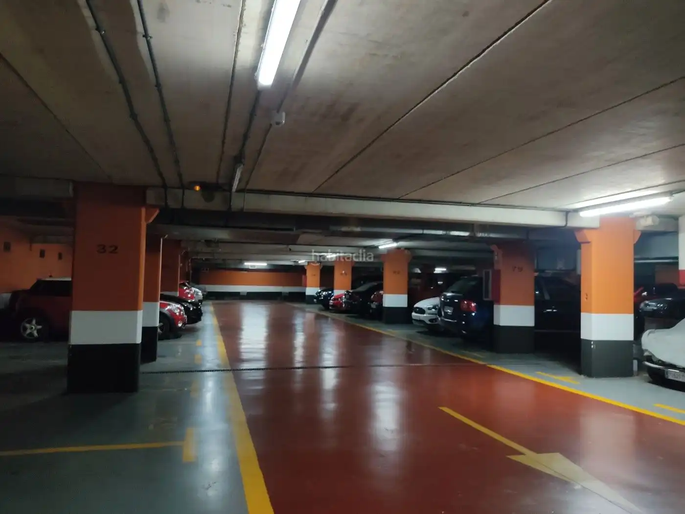 Individual to rent in Gran Vía Juan Carlos I 57, imagen 4