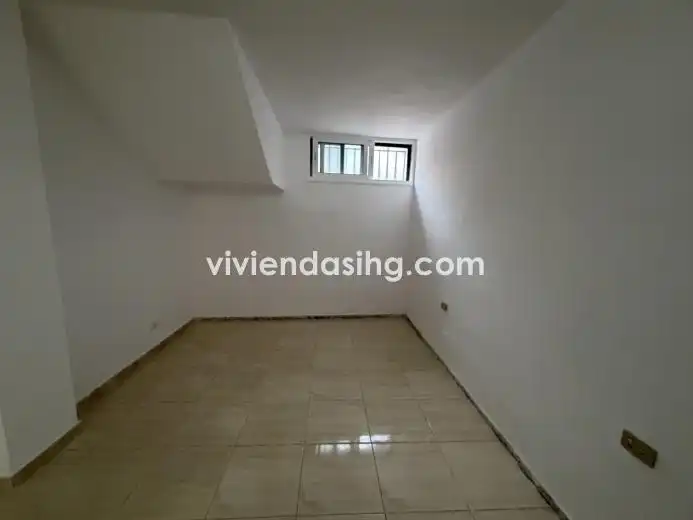 Local comercial en venta en Calle la Longuera, imagen 4