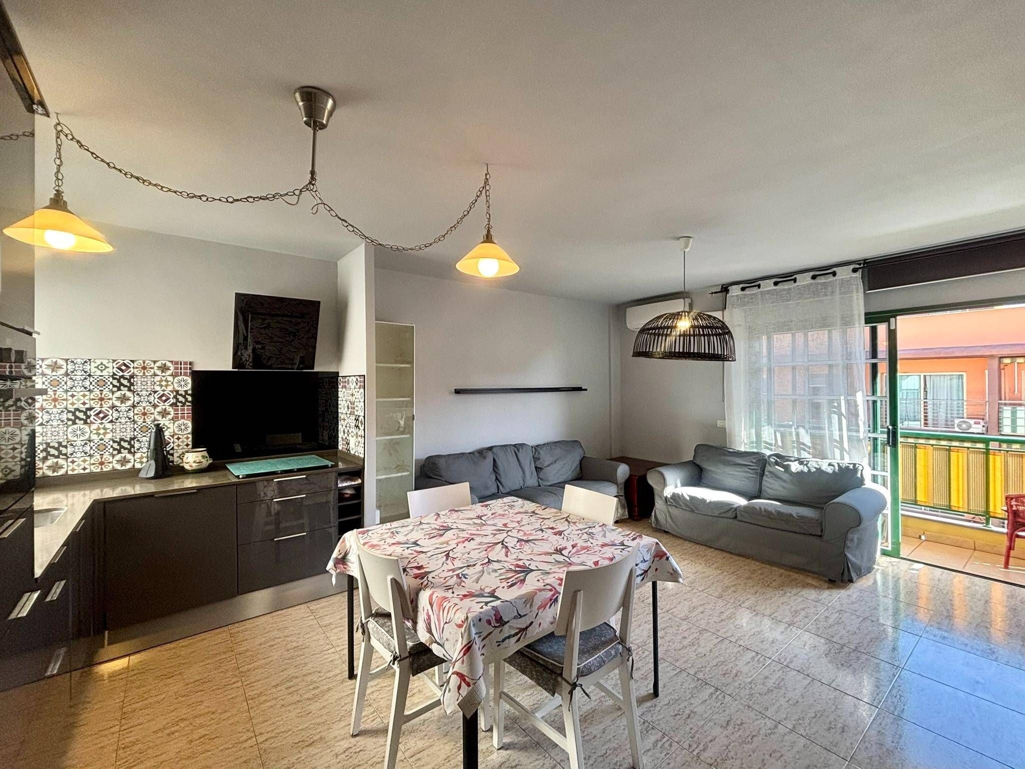 Wohnzimmer von Wohnung zum Verkauf in Candelaria mit Klimaanlage und Balkon