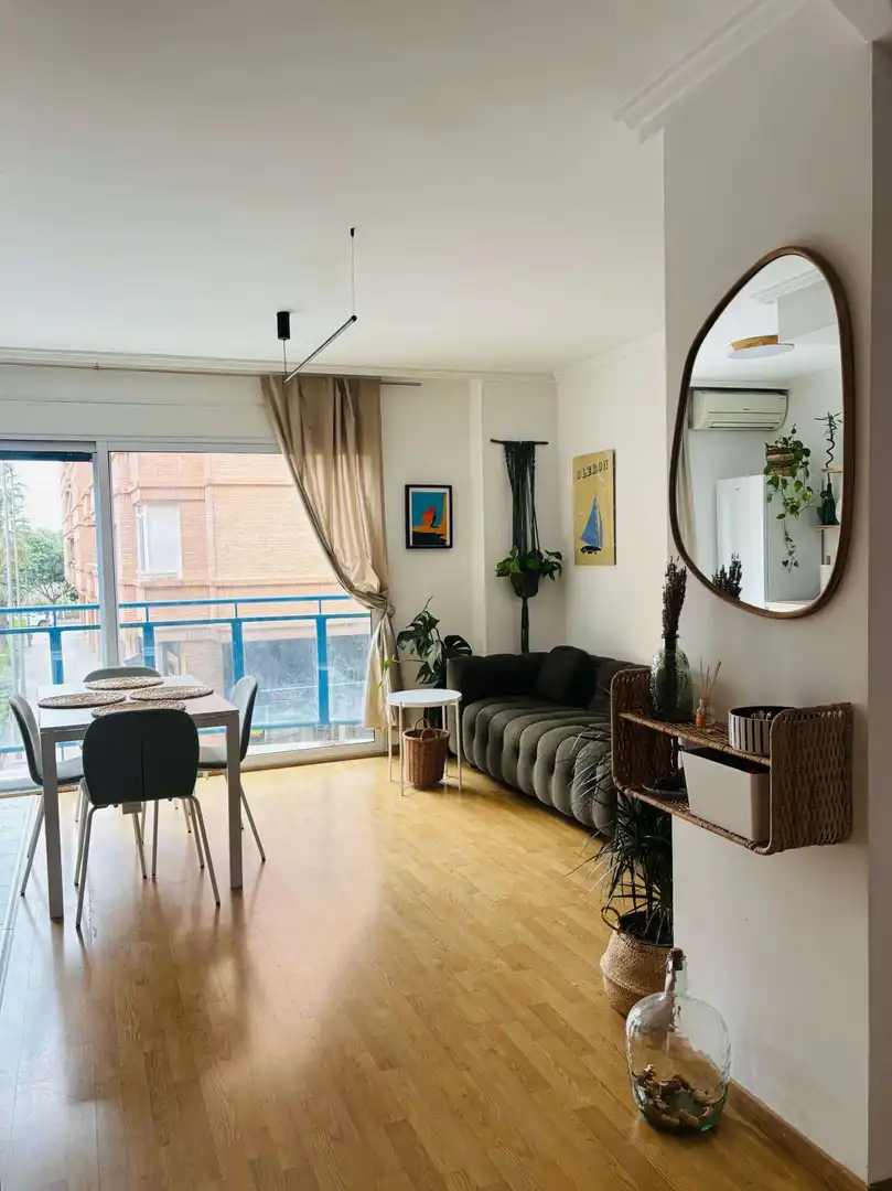 Sala d'estar de Apartament per a compartir en Mislata amb Aire condicionat, Terrassa i Moblat