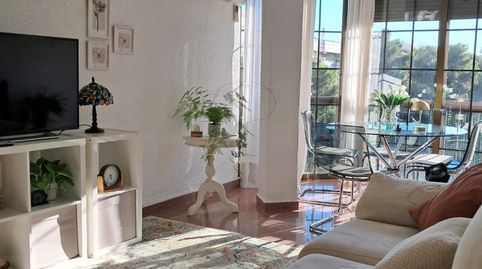Foto 3 de Apartamento de alquiler en Zona Avenida al Vedat, Torrent