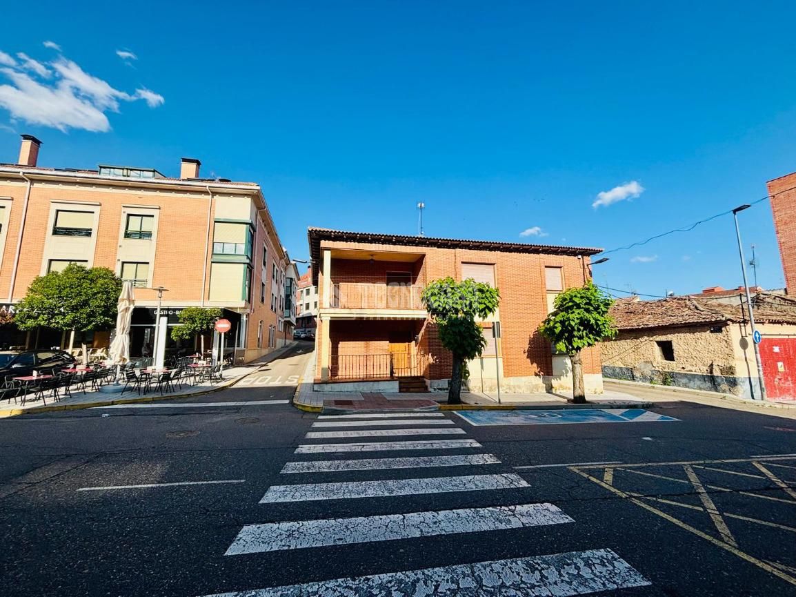 Vista exterior de Casa o chalet en venta en Cistérniga con Aire acondicionado, Calefacción y Balcón