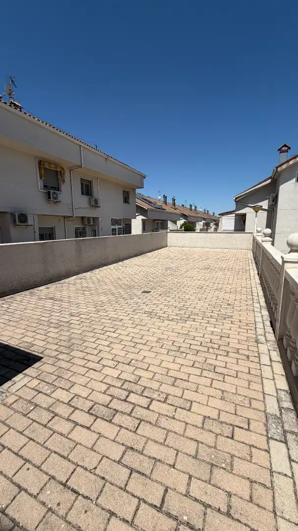 Adosado con piscina en venta en Calle de los Girasoles, imagen 16