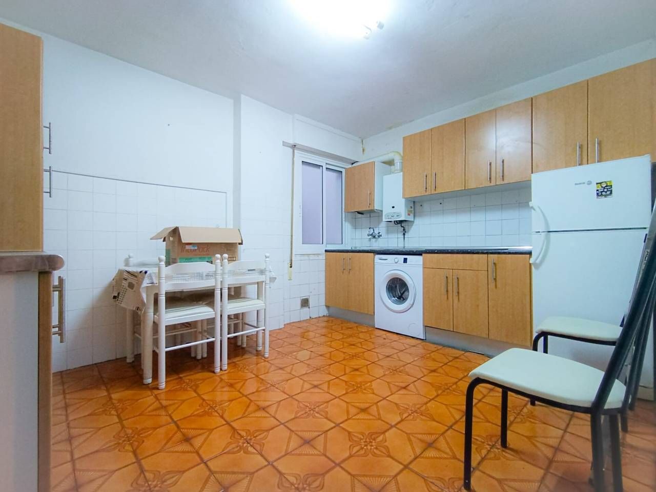 Piso en venta en Calle MARIA AMIGO, Gamonal - San Bruno - G9, Capiscol - Gamonal