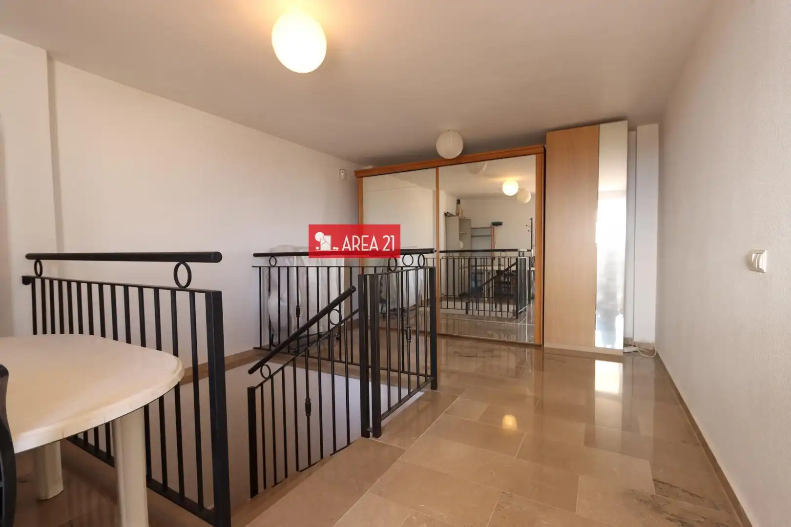 Ático en venta en La Pobla de Vallbona con Aire acondicionado, Calefacción y Terraza