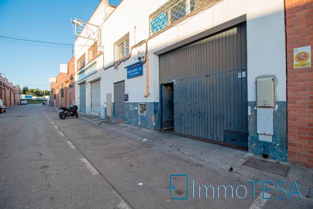 Nave industrial en Venta en Carrer de la Cierva en Can Moré - Santa Anna - Can Feliu de Merola