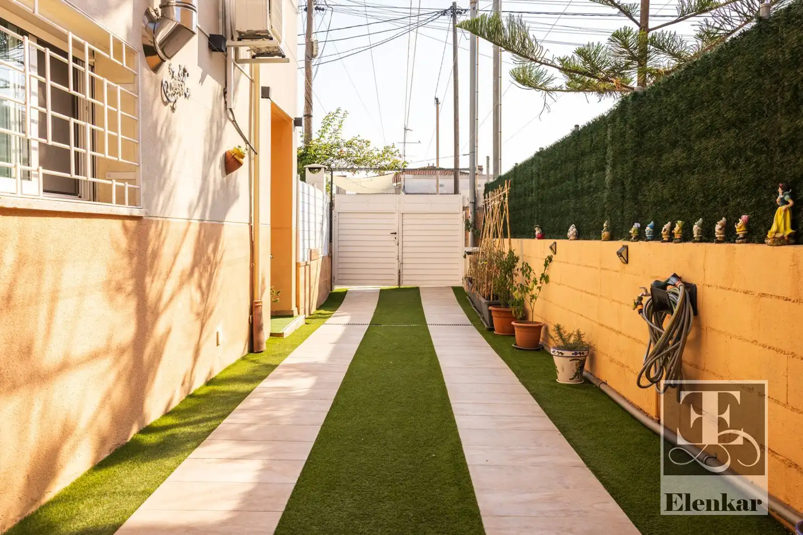 Vista exterior de Casa adosada en venta en Santa Oliva con Aire acondicionado, Terraza y Trastero