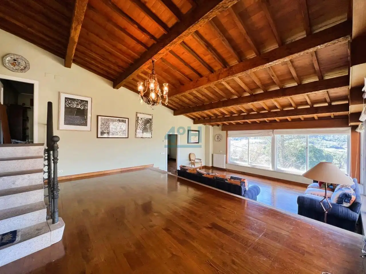 Sala de estar de Finca rústica de alquiler en San Cibrao das Viñas con Calefacción, Jardín privado y Terraza