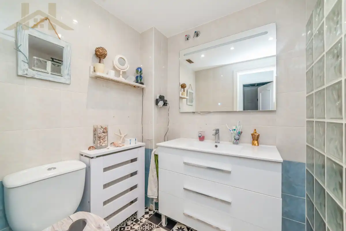 Bathroom of Detached homes for sale in San Martín de la Vega  with Air Conditioner, Heating and Private garden