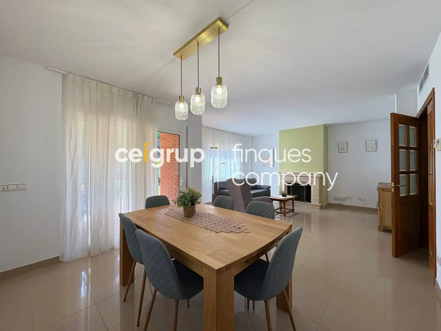 Comedor de Casa o chalet de alquiler en Girona con Calefacción, Terraza y Piscina