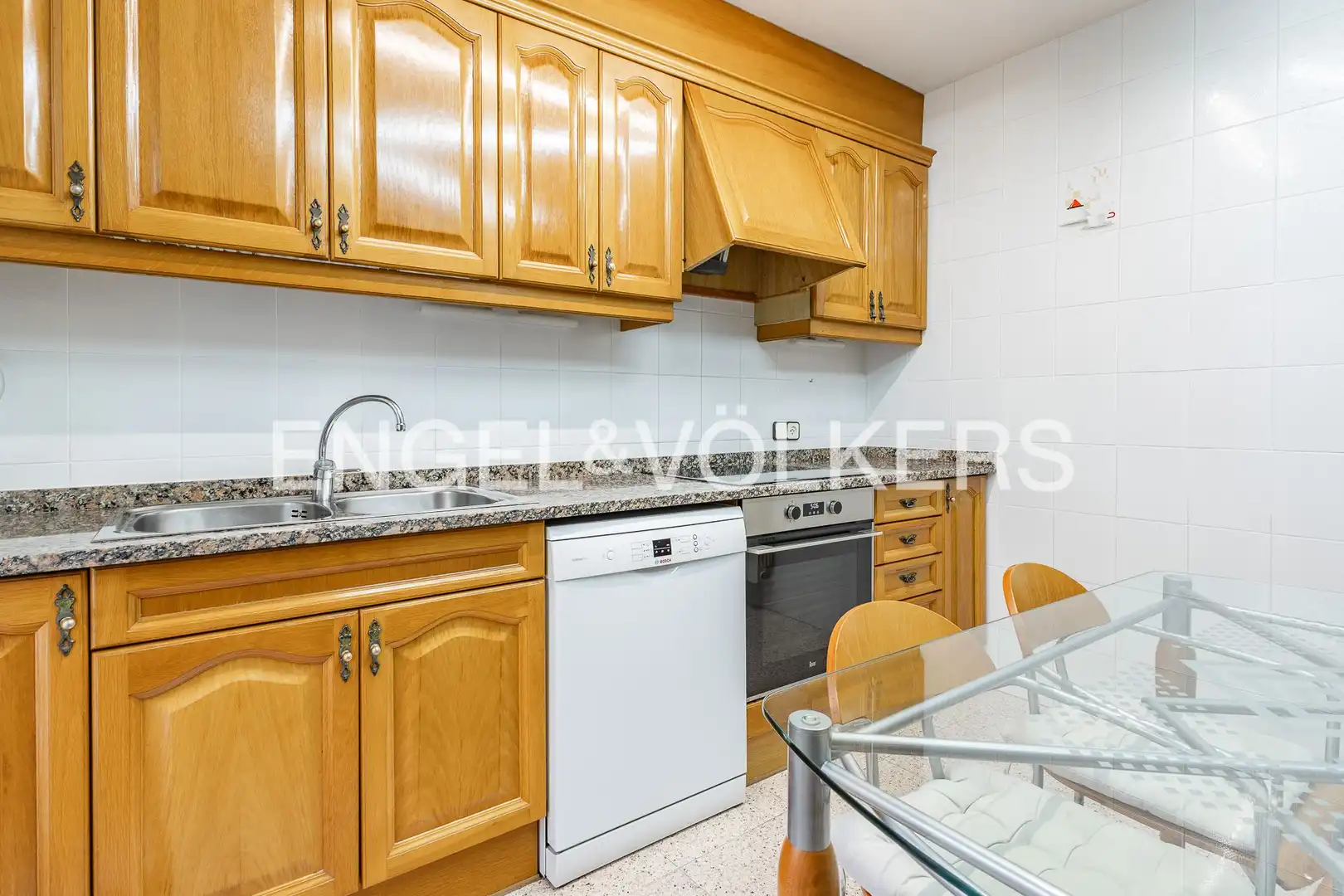 Cocina de Casa o chalet en venta en Badalona con Aire acondicionado, Calefacción y Terraza