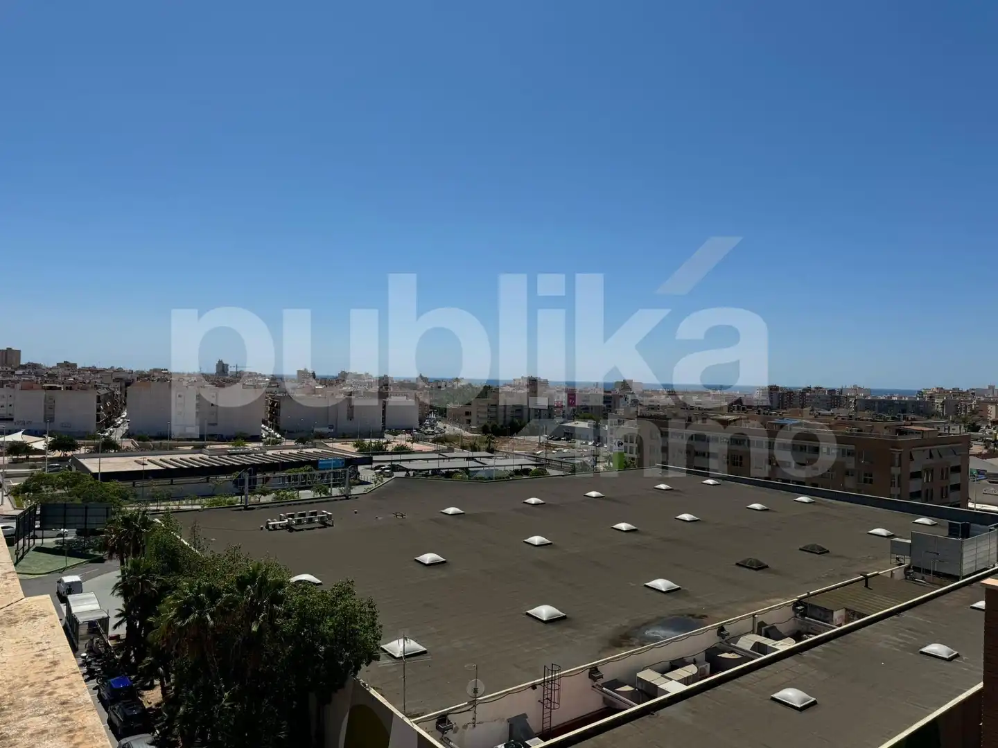 Aparcament de Àtic en venda en Santa Pola amb Aire condicionat, Calefacció i Terrassa