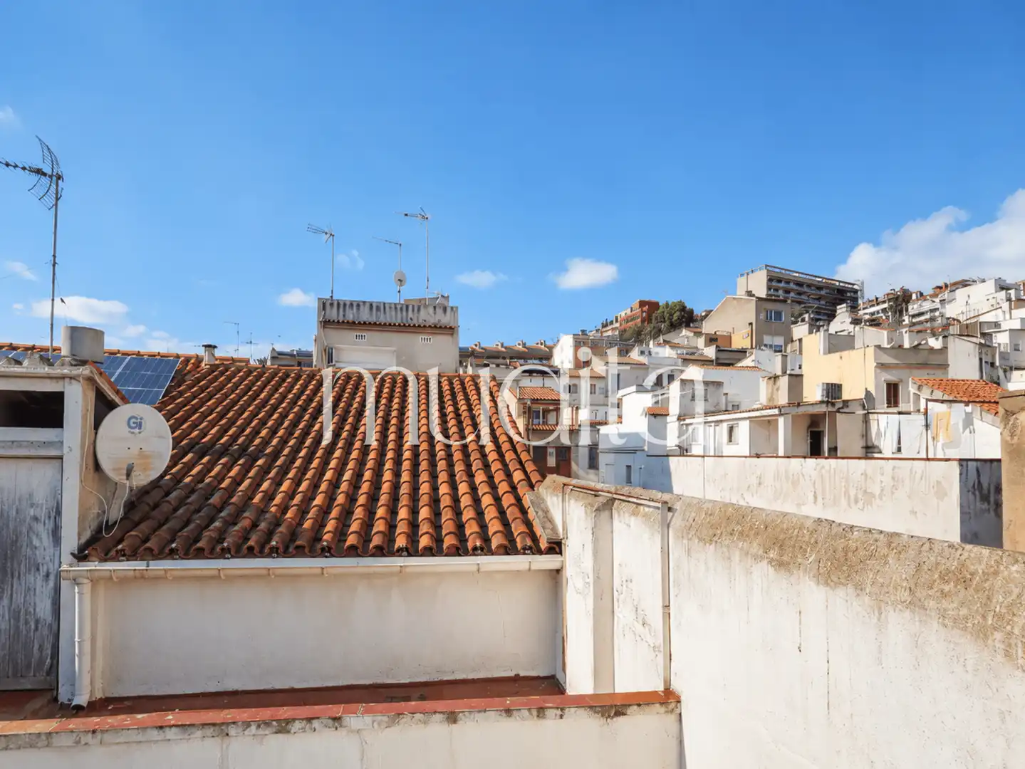 Vista exterior de Casa adosada en venta en El Masnou con Trastero y Balcón