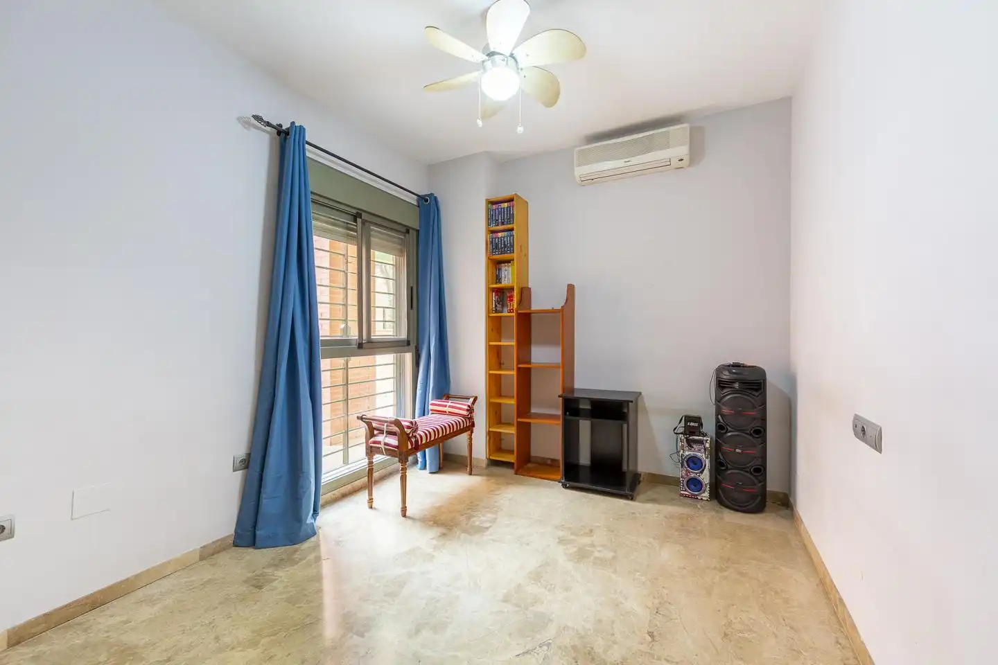 Bedroom of Ground floor for sale in Almería  with Air Conditioner, Terrace and Storage room