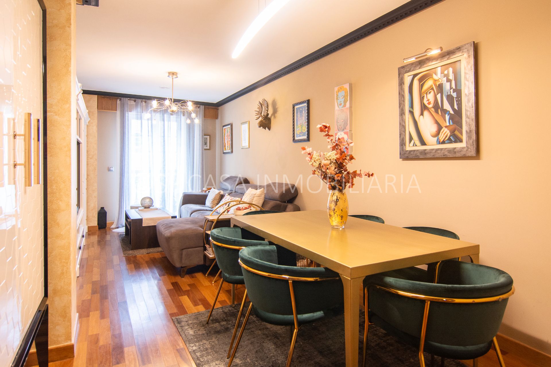 Sala de estar de Piso en venta en A Coruña Capital  con Calefacción, Parquet y Trastero