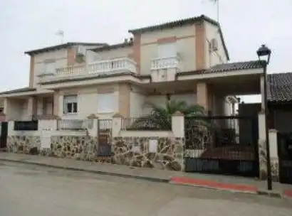 House for sale in Montearagón