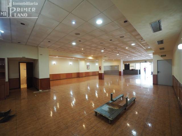 Local comercial en Alquiler en Tomelloso
