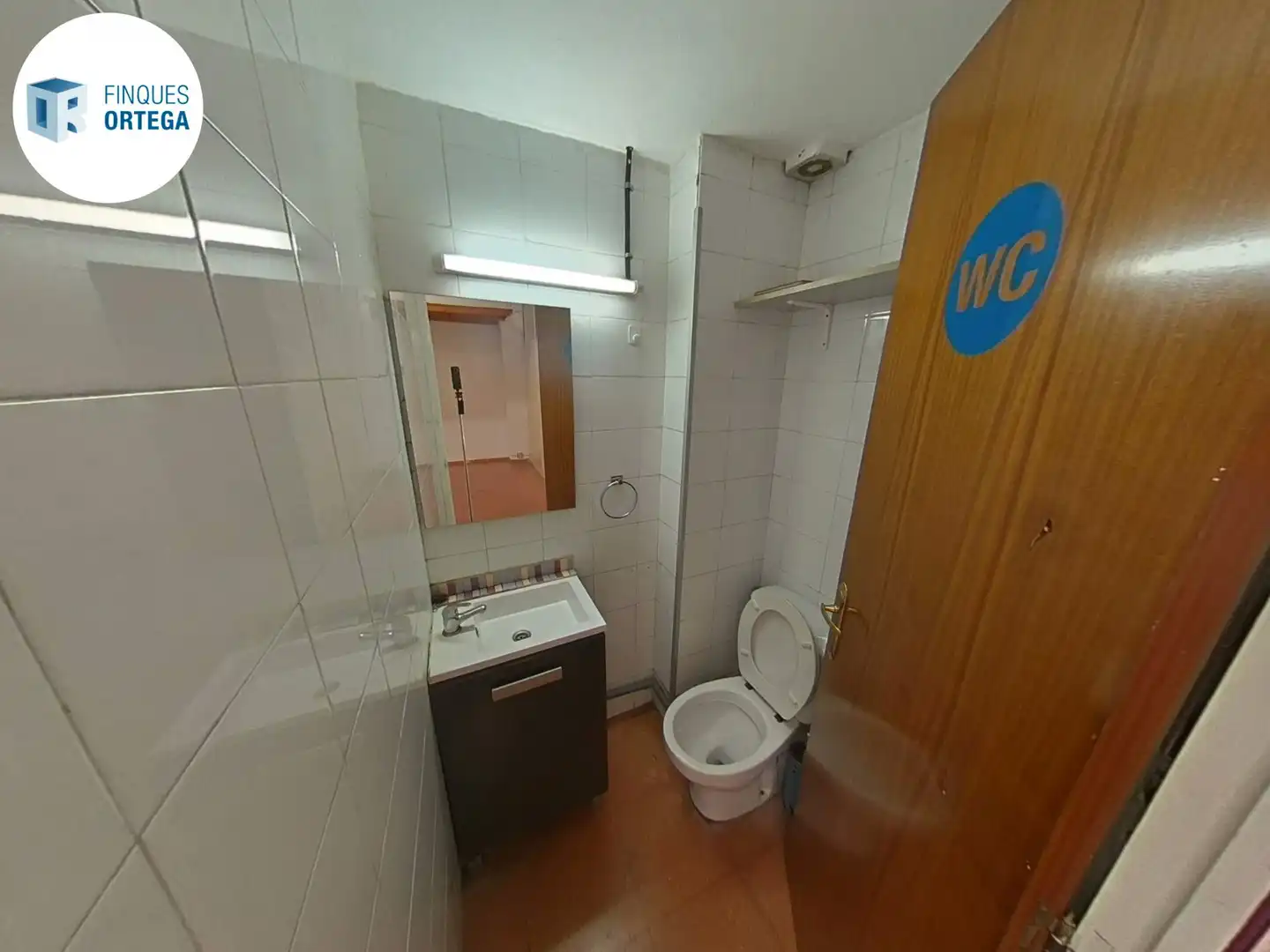 Local comercial de lloguer a de Víctor Català, imagen 10
