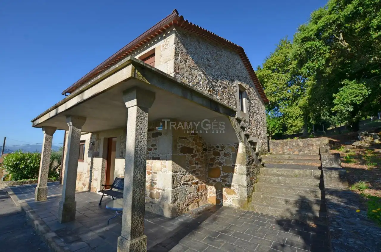 Vista exterior de Finca rústica en venta en O Rosal   con Calefacción, Jardín privado y Terraza