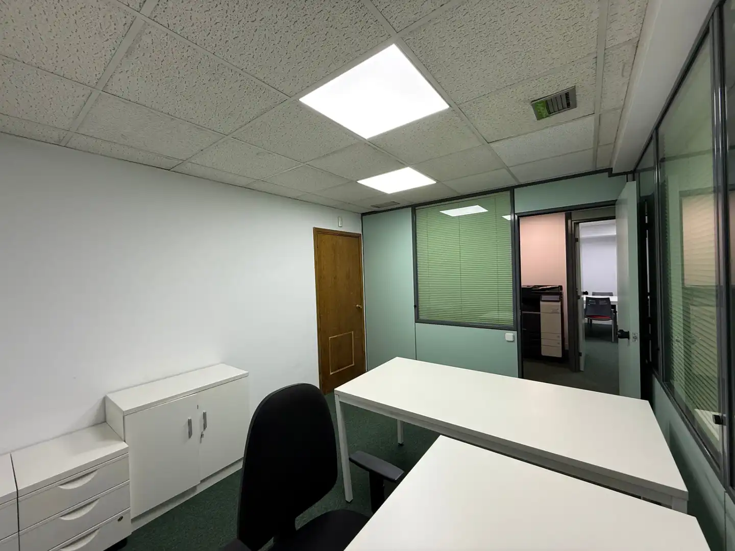 Office for rent in Madrid  with Air Conditioner, Heating and Storage room