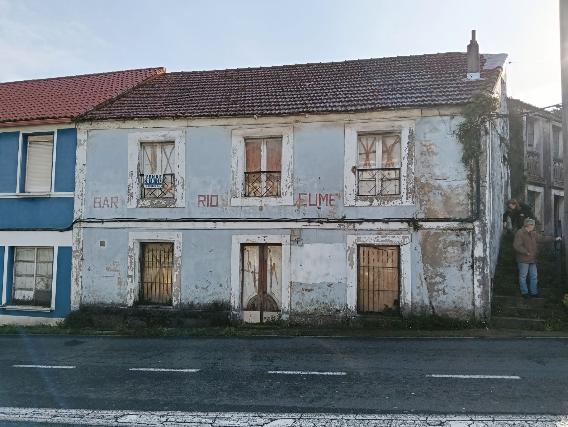 Vista exterior de Casa adosada en venda en Fene amb Terrassa i Traster