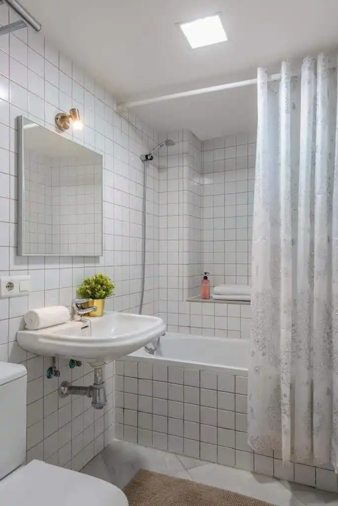 Bathroom of Duplexes for sale in Sevilla  with Air Conditioner and Heating