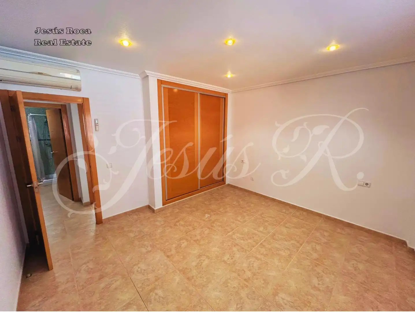 Adosado con jardín en venta en Calle PORCHES, imagen 16