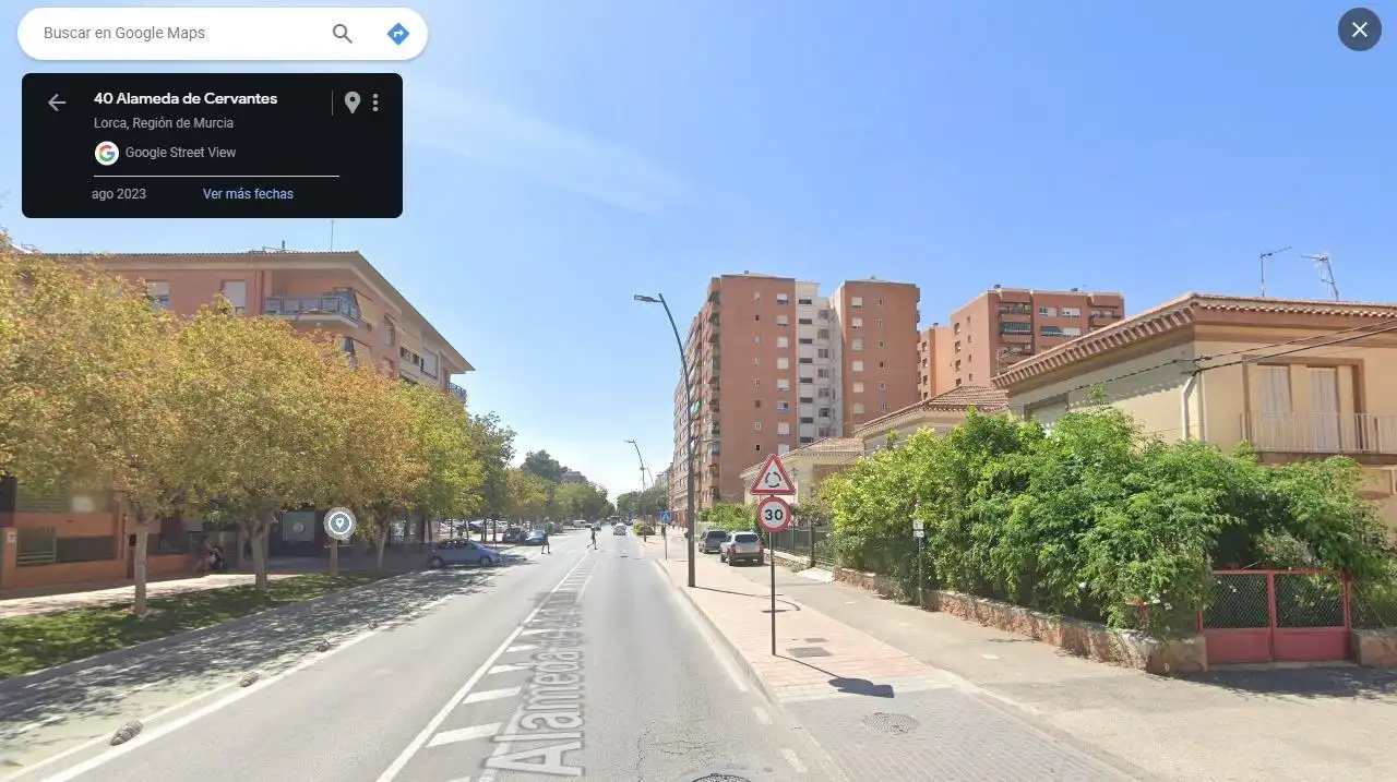 Vista exterior de Ático en venta en Lorca con Calefacción, Terraza y Balcón