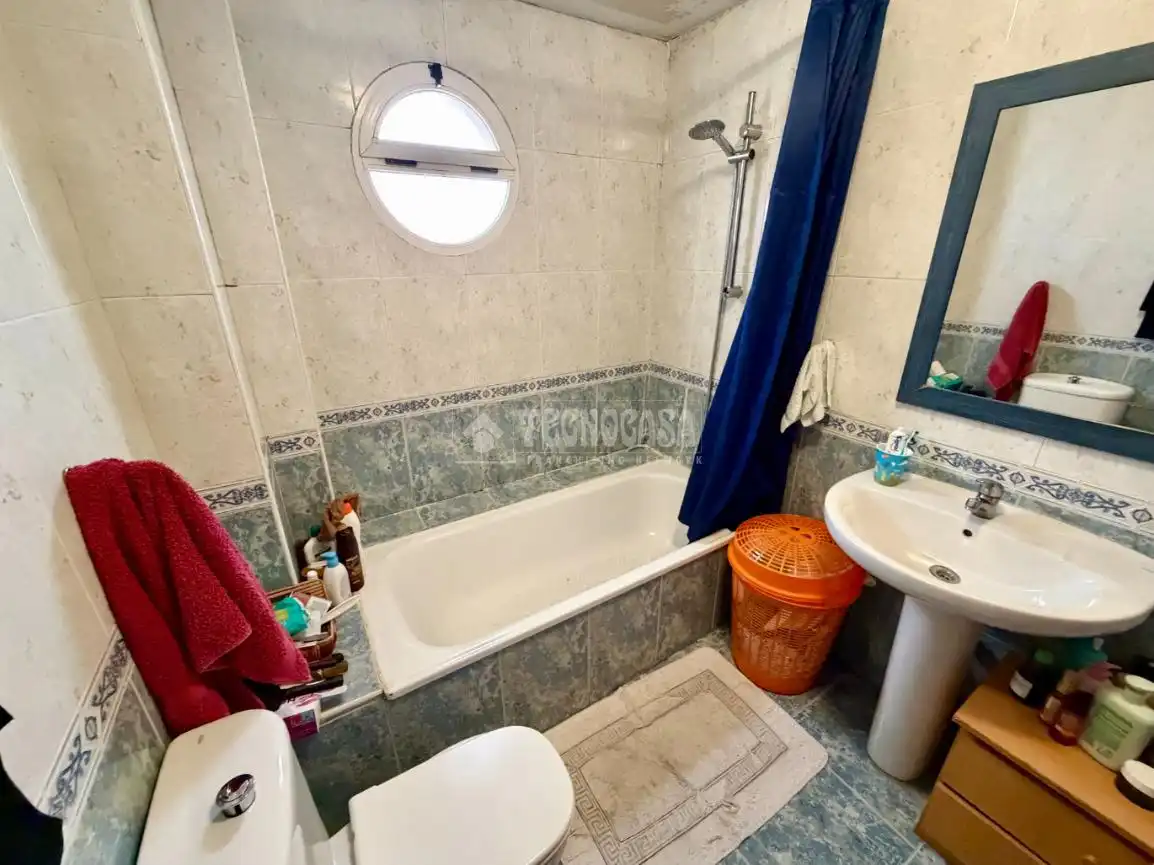 Casa adosada en venta en Villanueva de la Torre